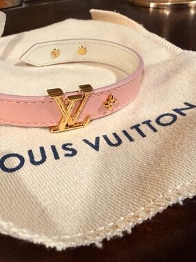 Louis Vuitton Pink Vernis Bracelet with Gold LV Monogram